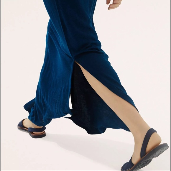 Lou & Grey Long Linen Blue Maxi Dress - Picture 4 of 7